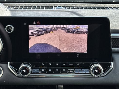 New 2025 GMC Canyon Elevation w/ Convenience Package image 19