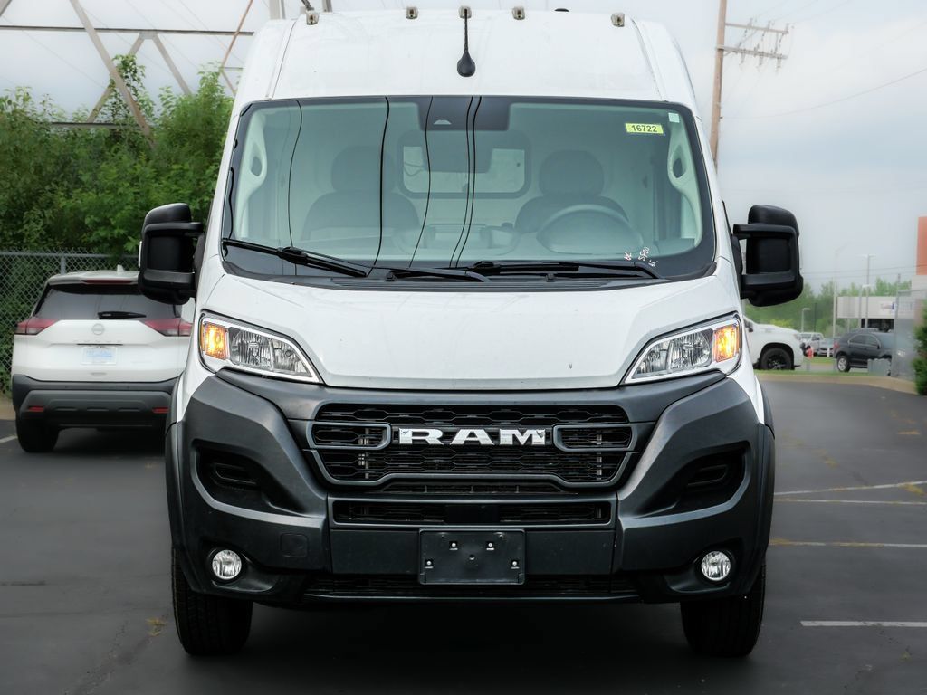 Used 2025 RAM ProMaster 2500 w/ Convenience Group FWD image 2