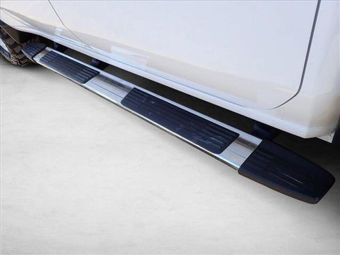 Used 2024 Chevrolet Silverado 2500 LT image 8