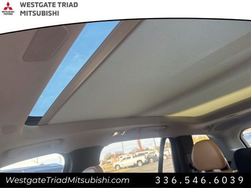 Used 2016 Volvo XC90 T6 Momentum w/ Momentum Plus Package image 17