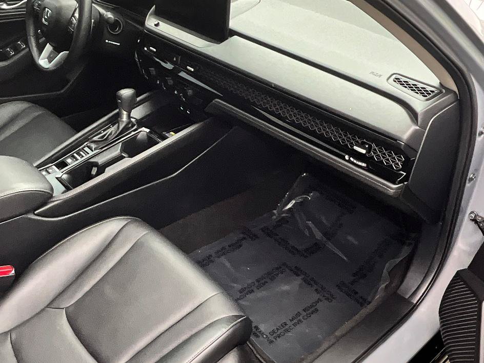 Used 2025 Honda Accord Touring image 33