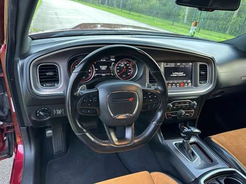 Used 2022 Dodge Charger Scat Pack RWD image 10