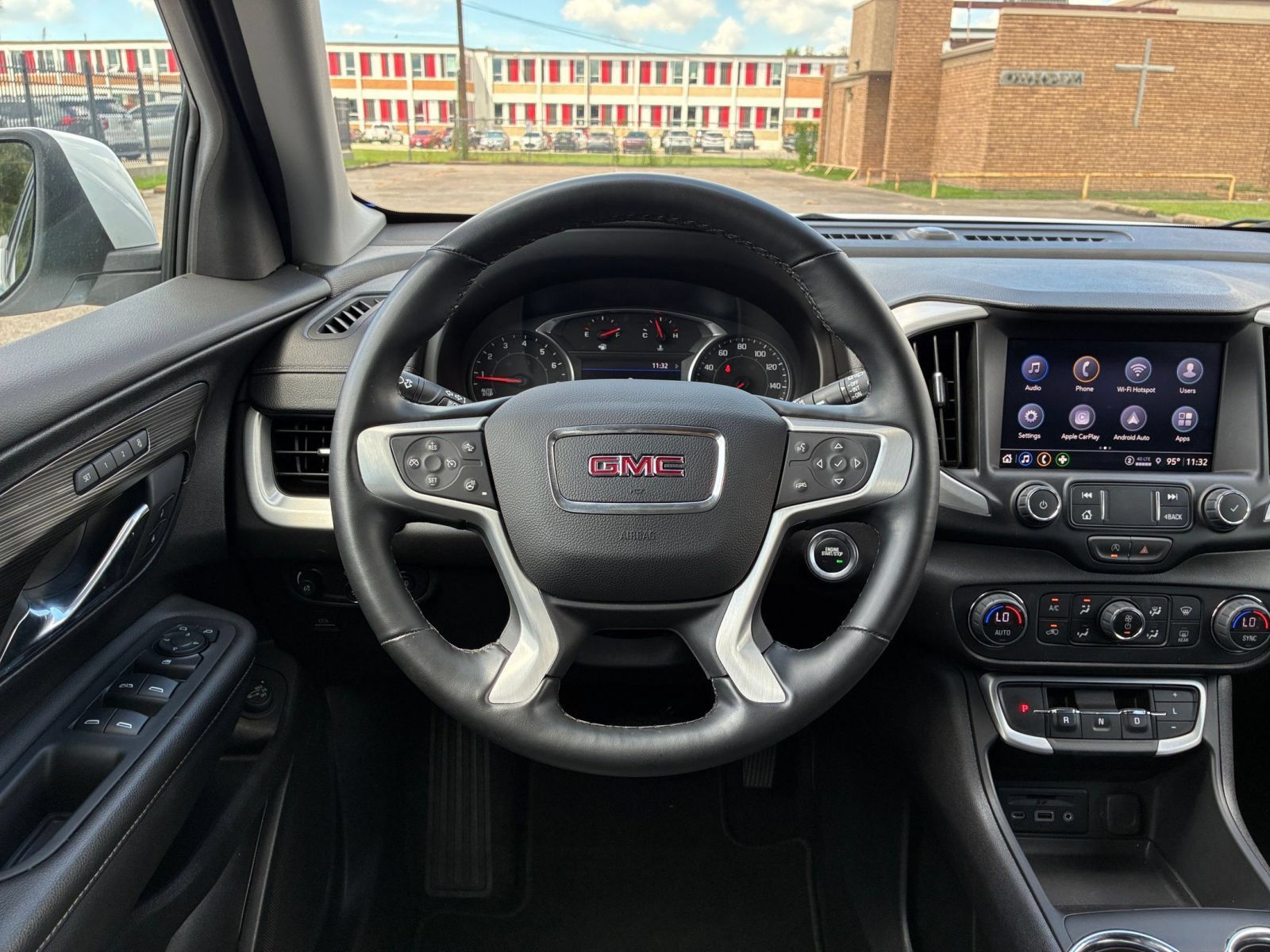 Used 2024 GMC Terrain SLT AWD/4WD image 35