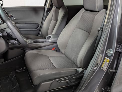 Used 2021 Honda HR-V EX image 16