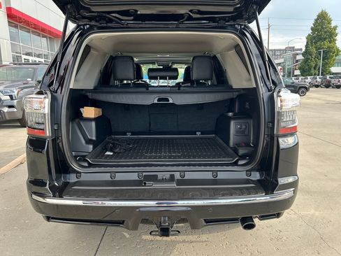 Certified 2022 Toyota 4Runner Limited AWD/4WD image 15