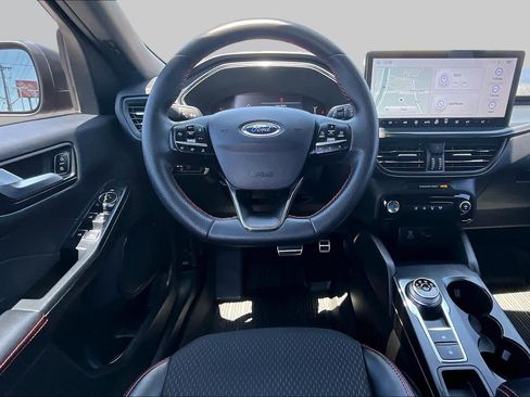 Used 2023 Ford Escape ST-Line w/ Tech Pack #1 FWD image 6