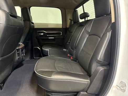 Used 2019 RAM 2500 Laramie AWD/4WD image 32
