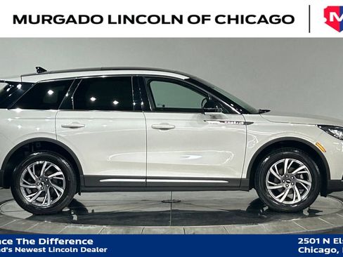 Used 2024 Lincoln Corsair AWD w/ Equipment Group 101A image 9