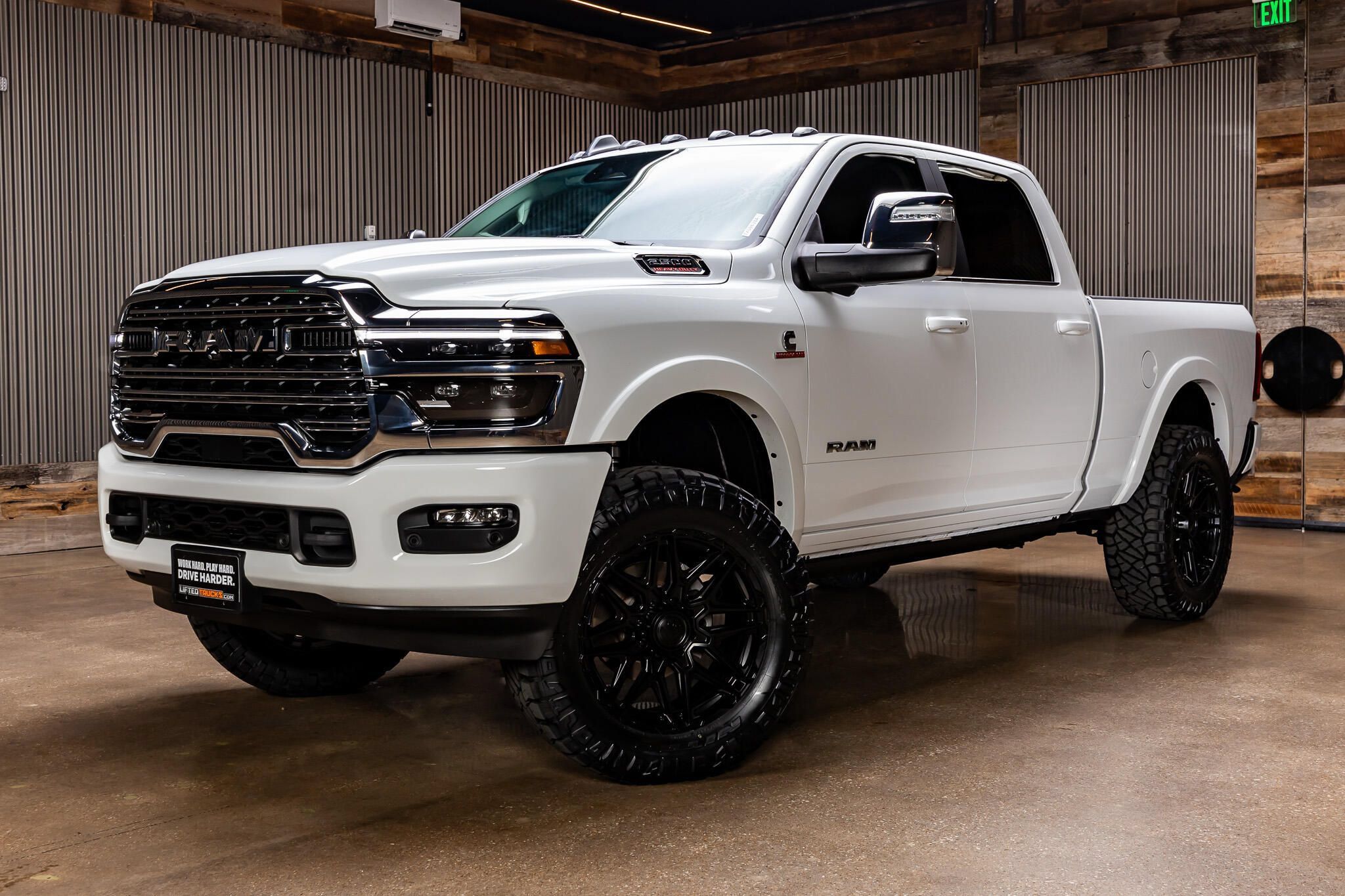 Used 2026 RAM 2500 Limited AWD/4WD image 5