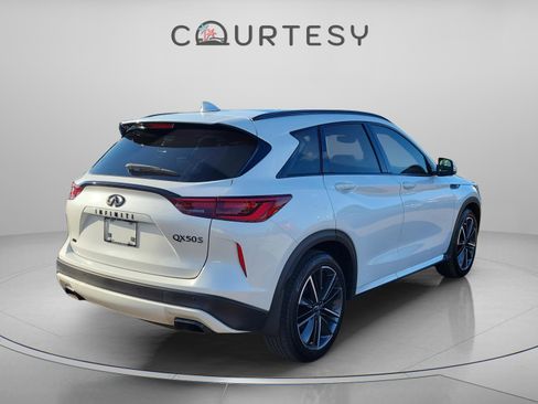 Certified 2025 INFINITI QX50 Sport image 3
