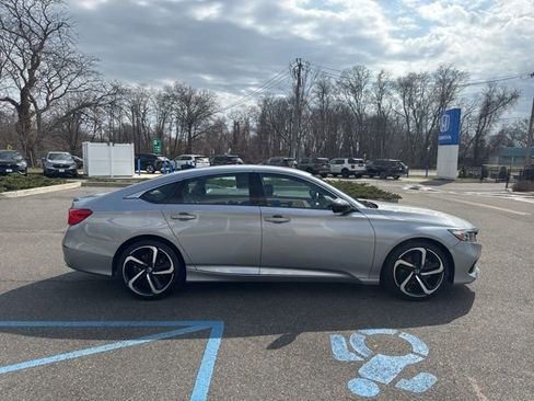 Certified 2022 Honda Accord Sport Special Edition image 9