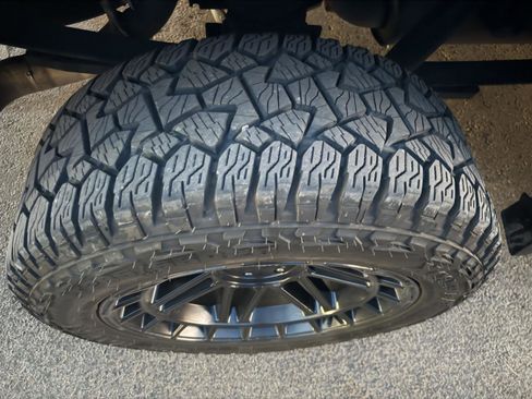 Used 2023 Ford F150 XLT image 15