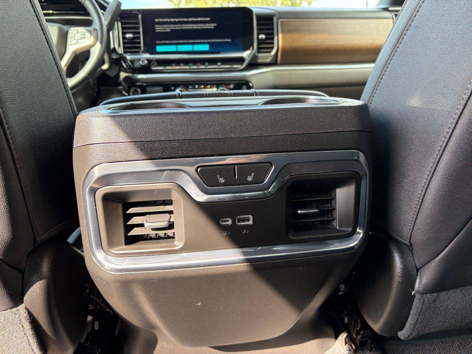 Used 2024 Chevrolet Silverado 3500 High Country w/ High Country Premium Package AWD/4WD image 22