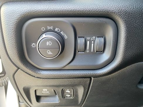 Used 2025 RAM 1500 Laramie w/ Night Edition AWD/4WD image 24