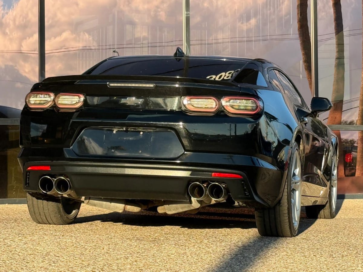 Used 2021 Chevrolet Camaro LT w/ RS Package RWD image 11