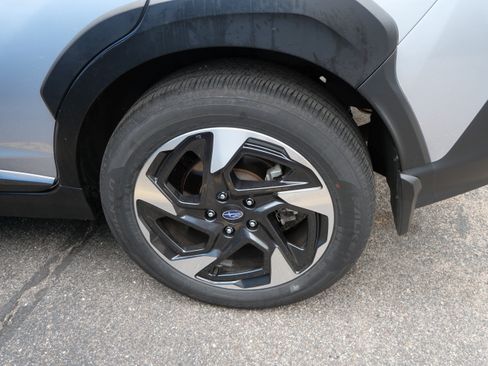 Used 2024 Subaru Crosstrek 2.5i Limited w/ Popular Package #3A AWD/4WD image 5