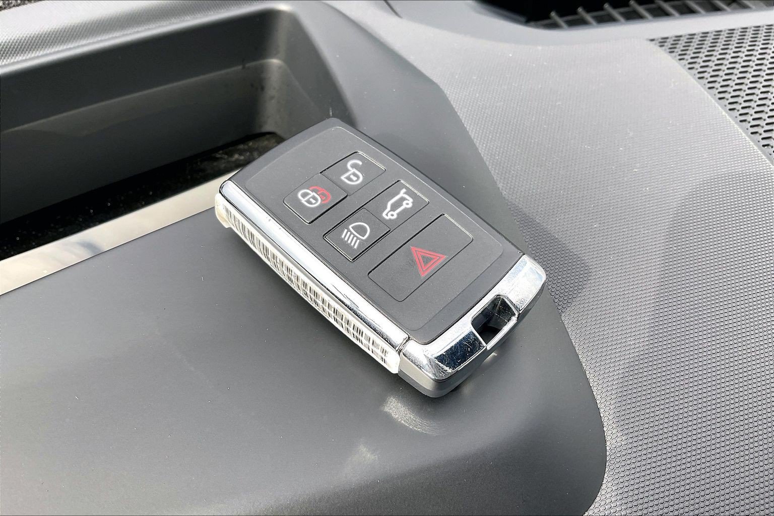 Certified 2023 Land Rover Defender 130 X AWD/4WD image 14