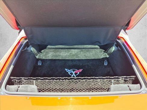 Used 2004 Chevrolet Corvette Coupe w/ Preferred Equipment Group RWD image 6