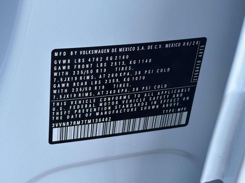New 2026 Volkswagen Tiguan SE FWD image 16