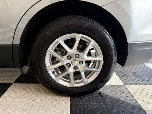Used 2024 Chevrolet Equinox LT image 12