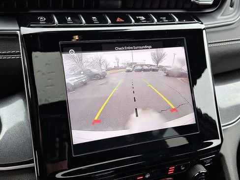 Used 2023 Jeep Grand Cherokee Altitude image 18