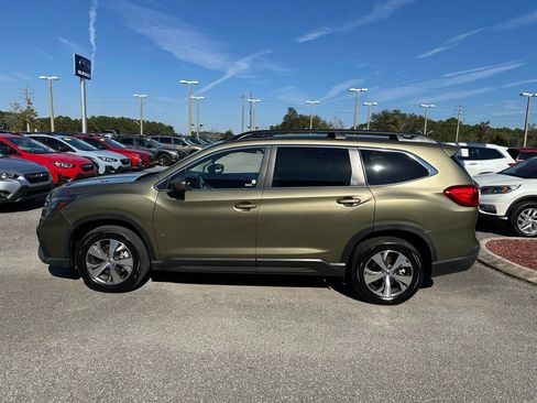 Used 2025 Subaru Ascent Premium image 8