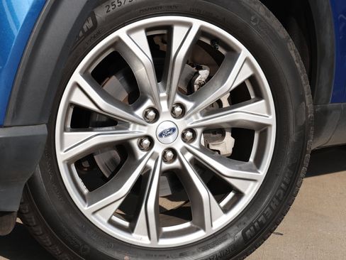 Used 2023 Ford Explorer Limited AWD/4WD image 12