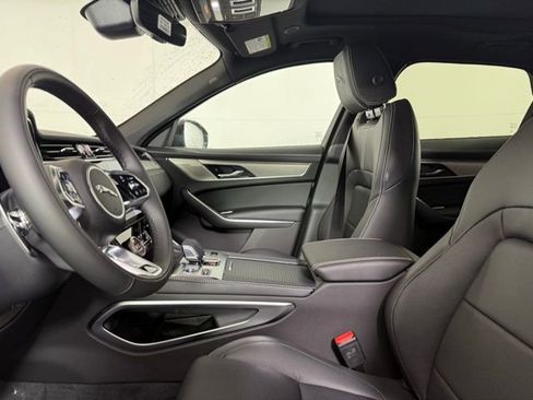 Used 2025 Jaguar F-PACE R-Dynamic S image 12