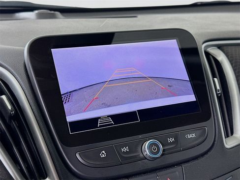 Used 2024 Chevrolet Malibu LT image 9