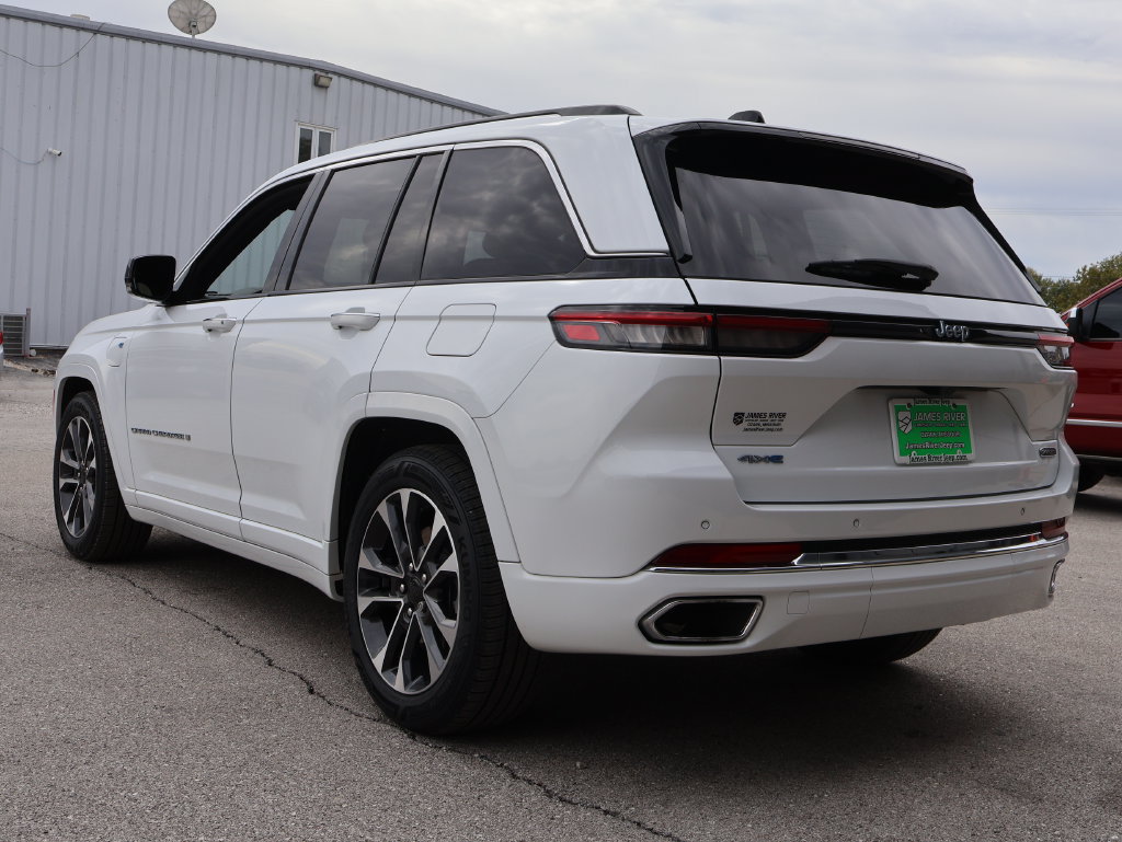 Used 2023 Jeep Grand Cherokee Overland AWD/4WD image 3