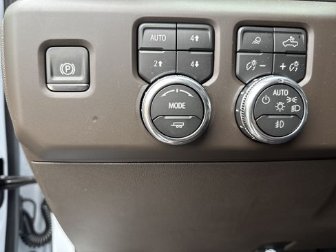 New 2026 GMC Sierra 1500 Denali w/ Technology Package AWD/4WD image 18