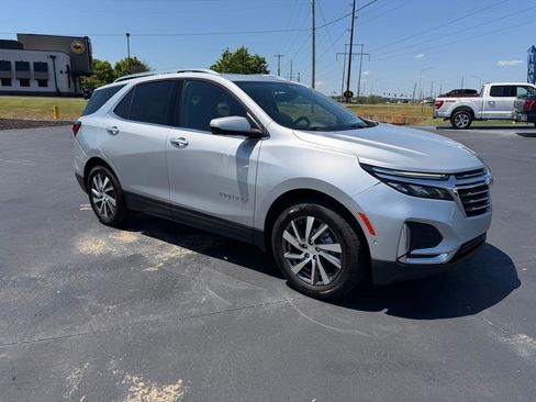 Used 2022 Chevrolet Equinox Premier AWD/4WD image 4