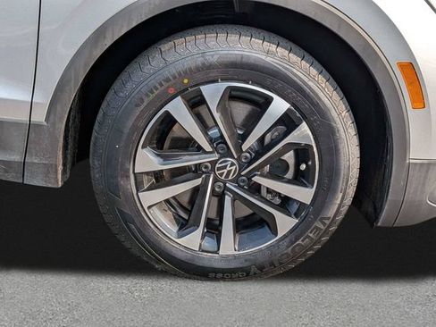 Certified 2024 Volkswagen Tiguan S FWD image 12