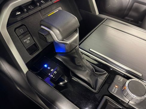 Used 2023 Toyota Tundra Platinum AWD/4WD image 22