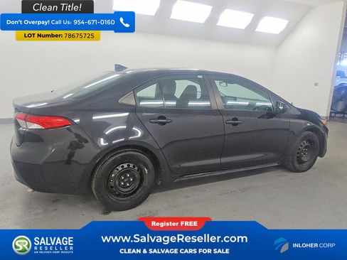 Used 2022 Toyota Corolla LE image 4