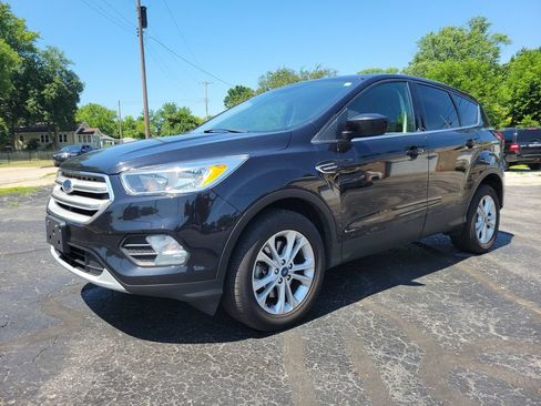 Used 2019 Ford Escape SE AWD/4WD image 2