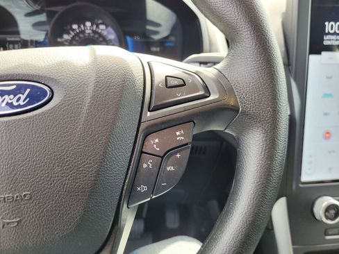 Used 2022 Ford Edge SE w/ Black Appearance Package image 31