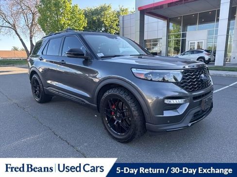 Used 2020 Ford Explorer ST w/ ST Street Pack AWD/4WD image 2
