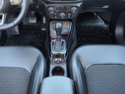 Used 2020 Jeep Compass Latitude image 19