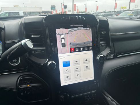 Used 2022 RAM 2500 Limited image 15