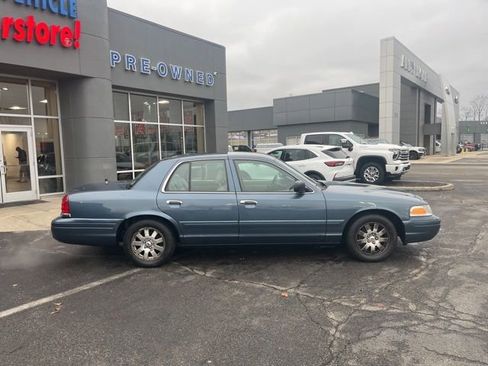 Used 2008 Ford Crown Victoria LX image 5