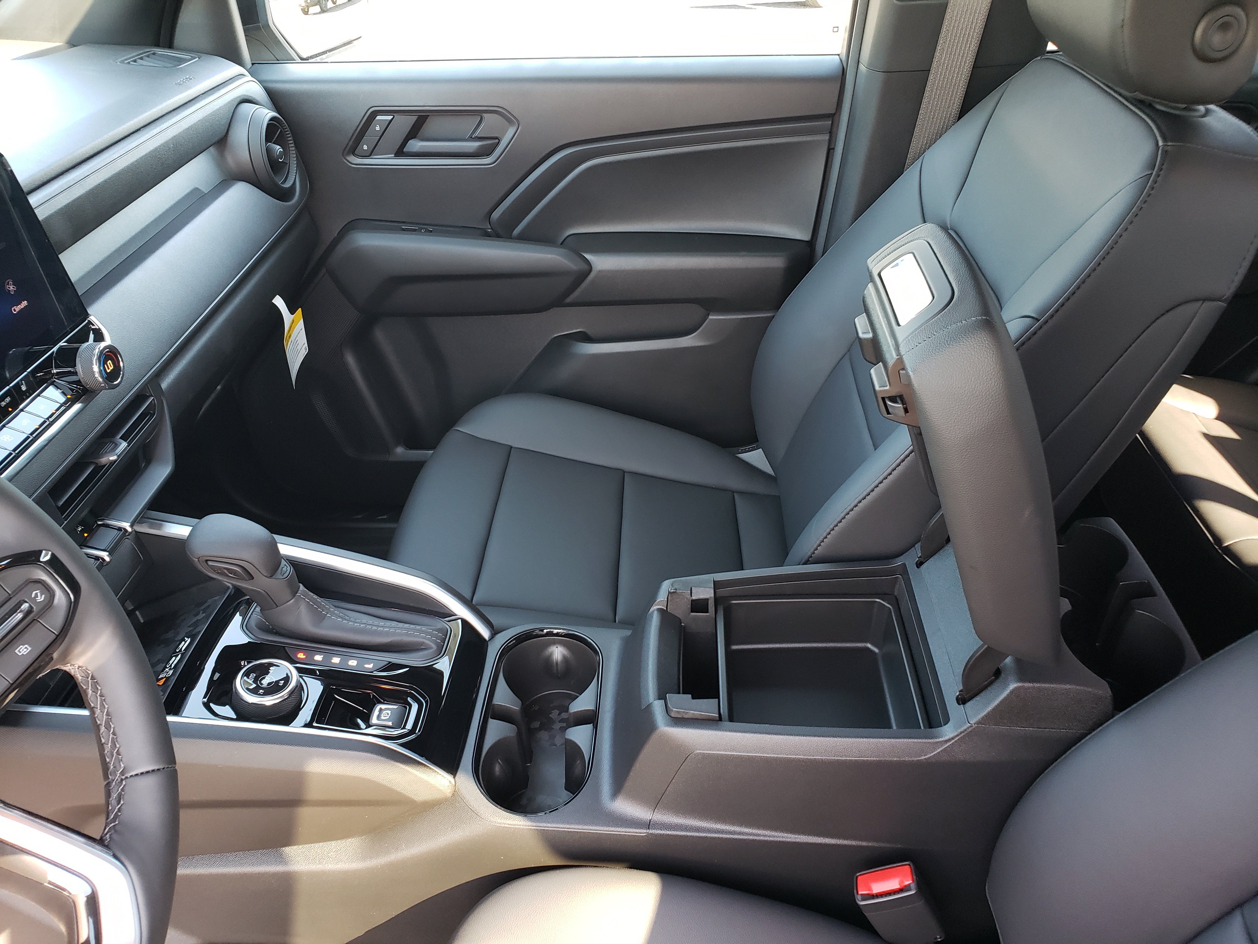 New 2026 Chevrolet Colorado Trail Boss AWD/4WD image 24