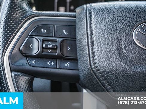 Used 2025 Toyota 4Runner SR5 RWD image 31