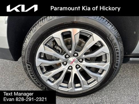 Used 2023 GMC Yukon XL Denali w/ LPO, Floor Liner Package AWD/4WD image 9