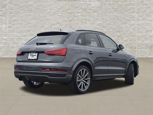 Used 2018 Audi Q3 2.0T Premium Plus w/ Premium Plus Package AWD/4WD image 7