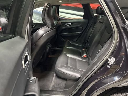 Used 2023 Volvo XC60 B5 Plus AWD/4WD image 15
