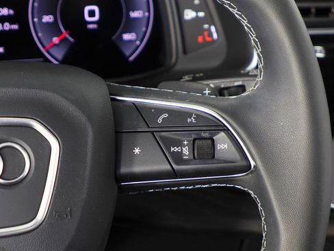 Used 2023 Audi Q8 Premium Plus w/ Premium Plus Package AWD/4WD image 28