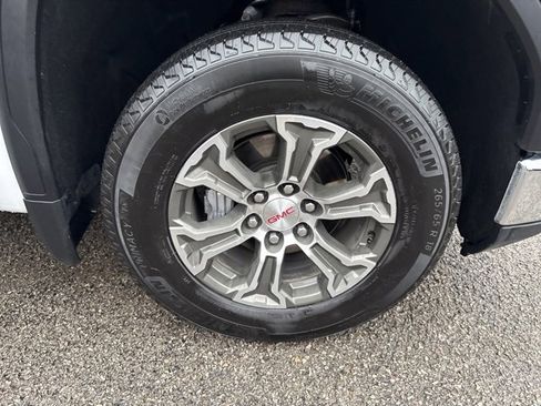 Used 2025 GMC Sierra 1500 SLT image 12