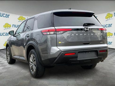 Used 2024 Nissan Pathfinder S image 4