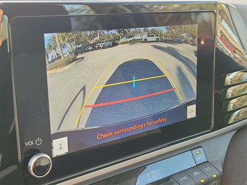 Used 2025 Toyota Camry LE image 25